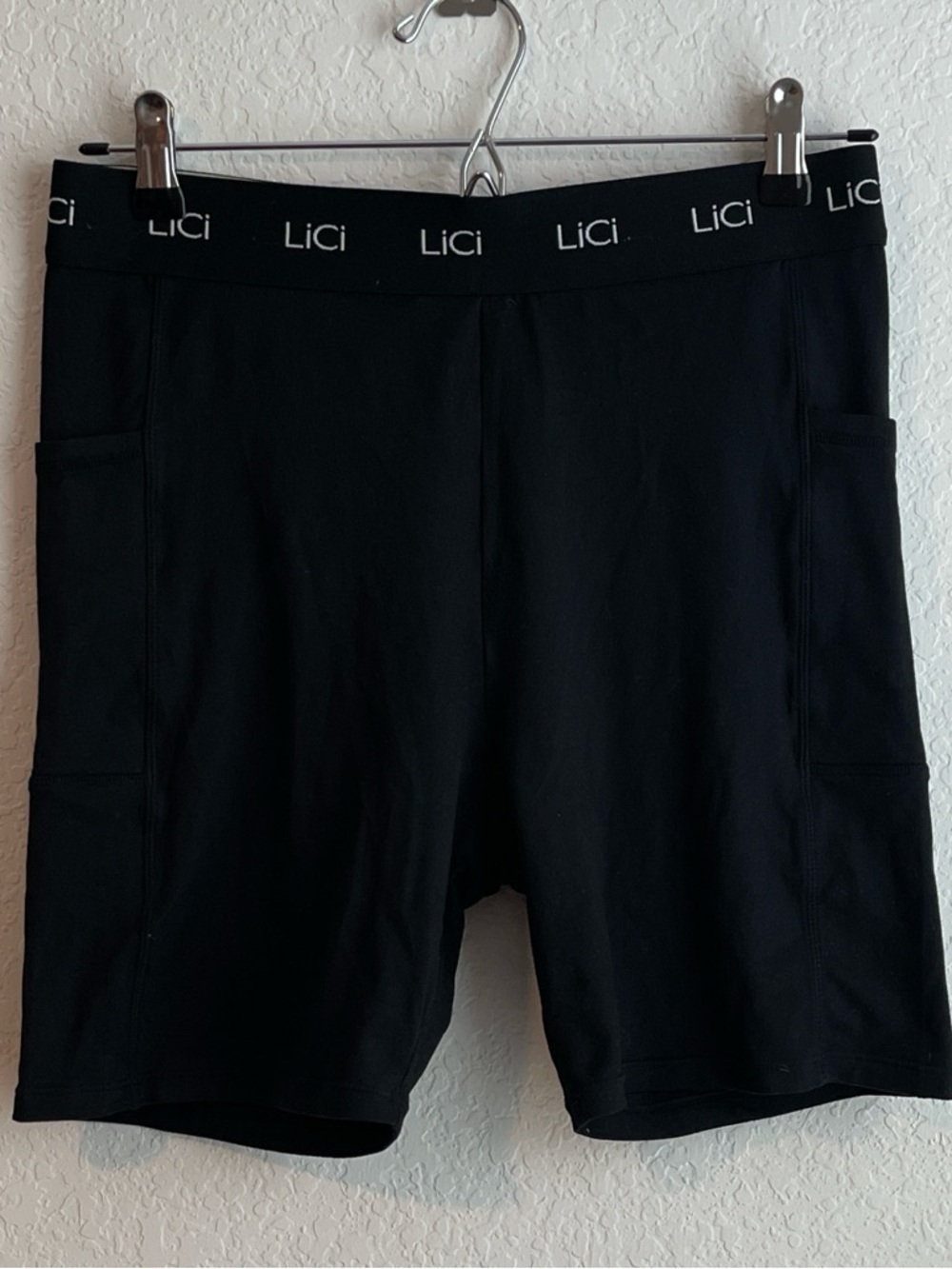 Lici Fit: Black Strappy Bralette and Biker Shorts Set - Picture 7 of 12